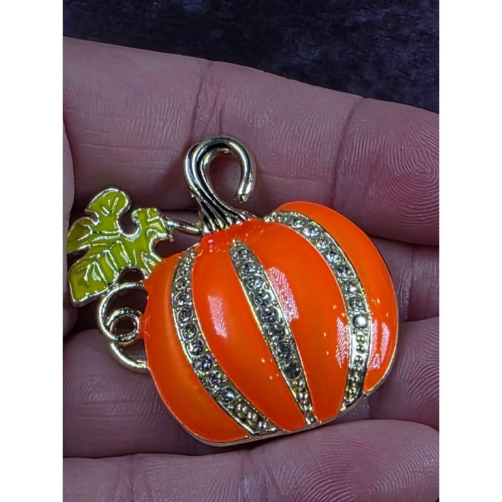 Orange Pumpkin Rhinestone Enamel Gold Tone Pin Brooch Fall Halloween